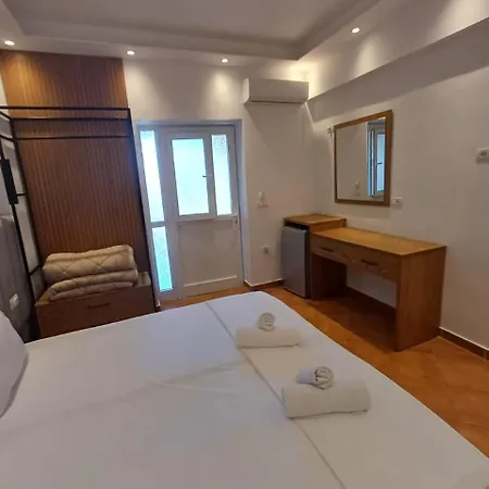 Velco Bb Himara Bed & Breakfast Exterior photo