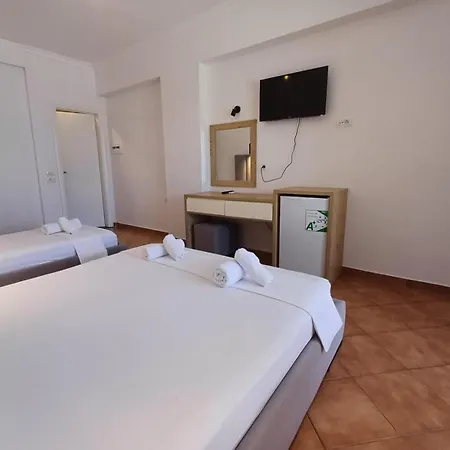 Velco Bb Himara Bed & Breakfast Exterior photo