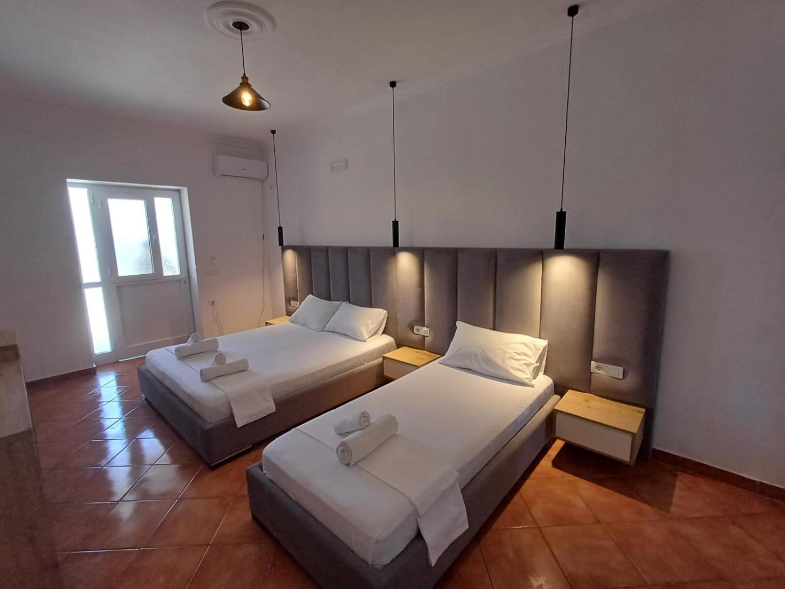 Bed & Breakfast Velco Bb Himare