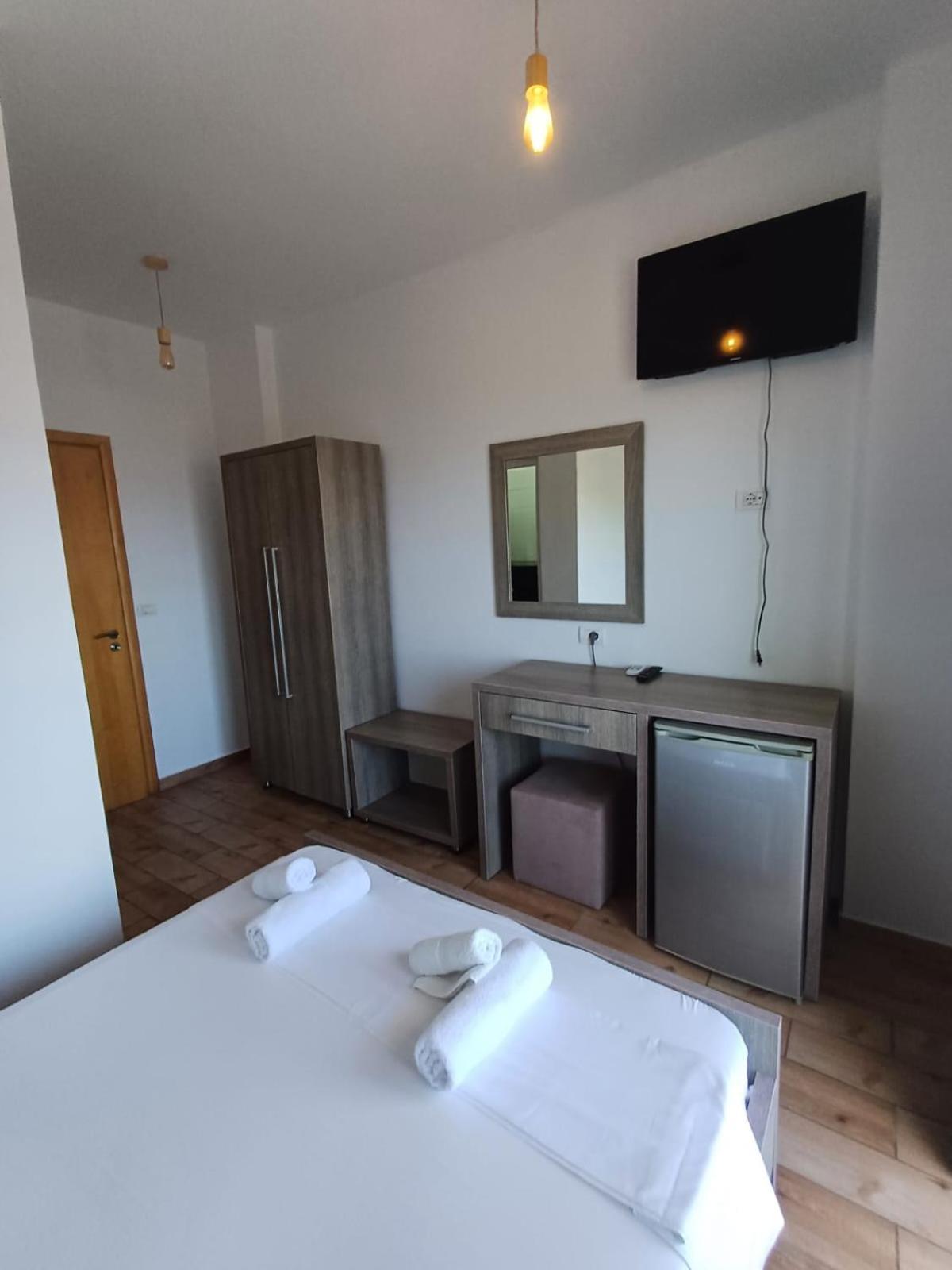 Bed & Breakfast Velco Bb Himare